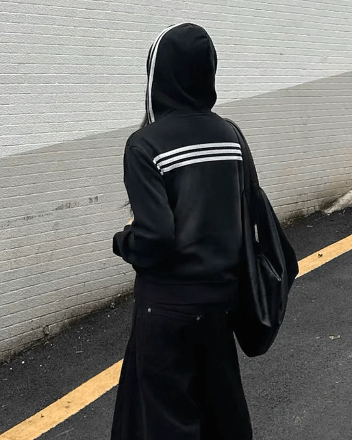 90s Graphic Hoodie with Zipper and Stripes - Image 9